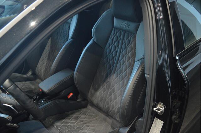 Audi A3 SPORTBACK 30 TDI 3X S-LINE Black Style navi camera led 18 inch !!