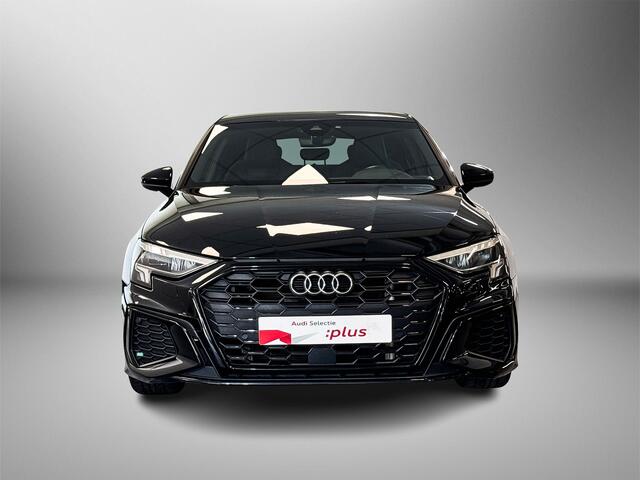 Audi A3 SPORTBACK 45 245pk TFSI e S edition Competition MMI navigatie plus MMI touch | Parkeerhulp achter | Cruise control