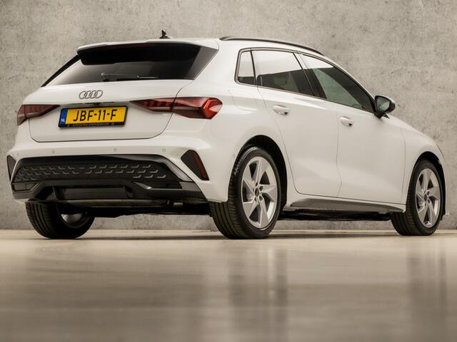 Audi A3 SPORTBACK 30 TFSI S-Line Sport Automaat (2X S-LINE, APPLE CARPLAY, HEAD-UP DISPLAY, SONOS AUDIO, GROOT NAVI, CAMERA, LEDEREN SPORTSTOELEN, STOELVERWARMING, ADAPTIVE CRUISE, SFEERVERLICHTING, KEYLESS, NIEUWSTAAT)