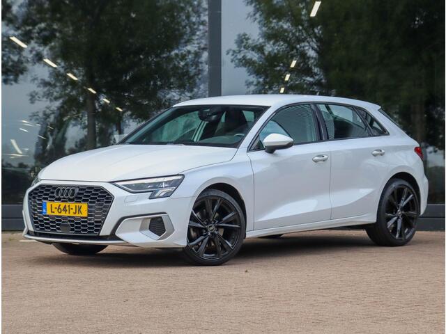 Audi A3 SPORTBACK 30 TFSI Business edition Automaat | Matrix LED | Sportstoelen