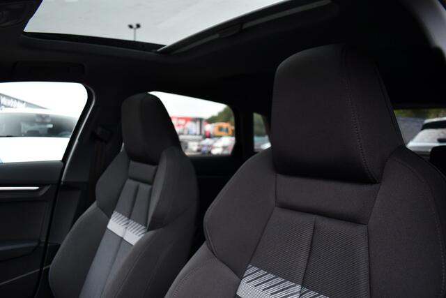 Audi A3 SPORTBACK 40 TFSI e S-Line Pano ACC S-zetels 18inch