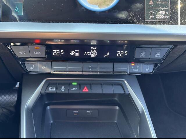 Audi A3 SPORTBACK 45 TFSI e S edition Competition | Afneembare Trekhaak | Dealer onderhouden | Verwacht |