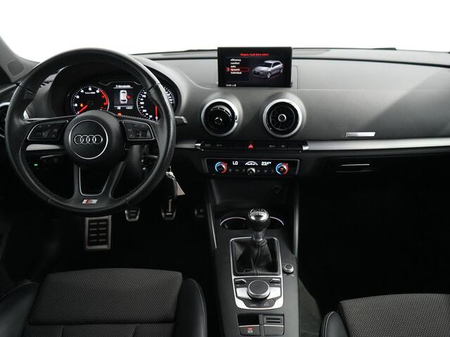Audi A3 SPORTBACK 1.5 TFSI CoD Sport S Line Edition | 18inch | Led |