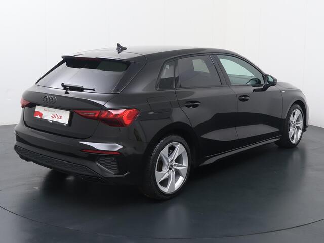 Audi A3 SPORTBACK 30 TFSI S edition | 110 PK | Automaat | Multifunctioneel stuurwiel | Adaptive Cruisecontrol | Parkeersensoren |