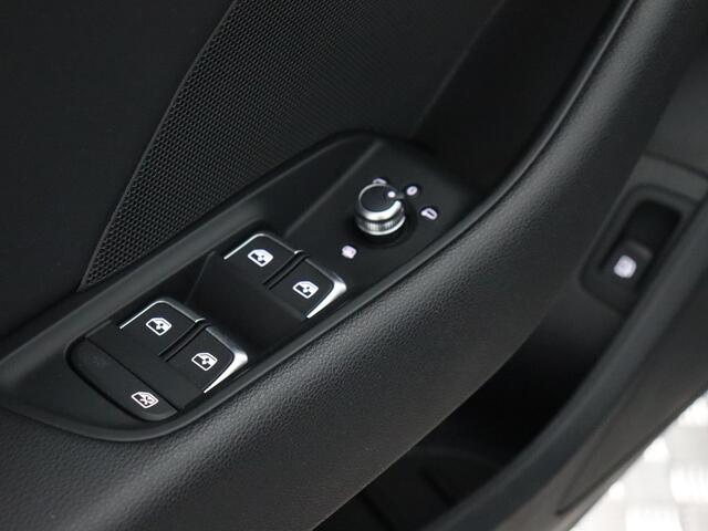 Audi A3 SPORTBACK 40 e-tron Advance Sport S-line (Afn. Trekhaak / Carplay / ACC / Navi)