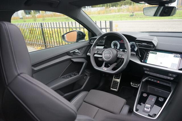 Audi A3 SPORTBACK 45 TFSI e S-line 245PK Panodak LED ACC Carplay 19" BTW