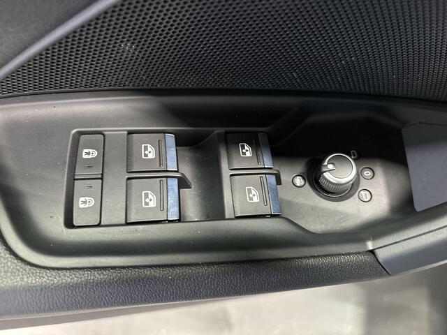 Audi A3 SPORTBACK 30 TFSI 110pk S-tronic Advanced edition · Apple/Android Car Play · Navigatie · P-Sensoren · Getint Glas · Parkeer Assistent · 17'' Inch · Garantie t/m 18-01-2027 of 100.000km