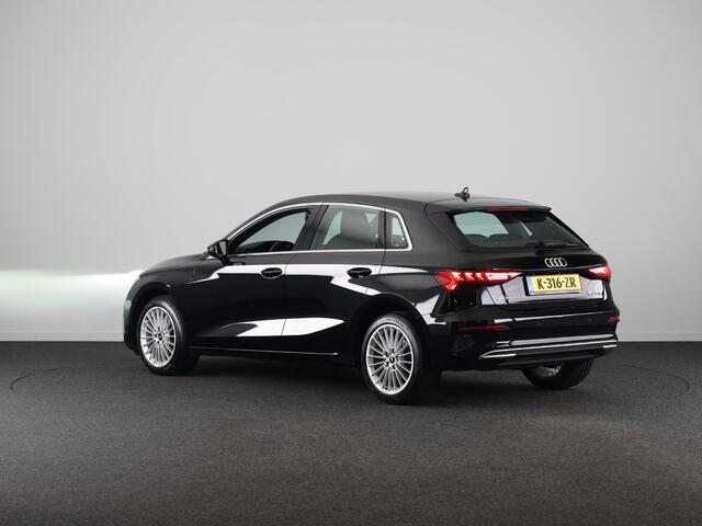 Audi A3 SPORTBACK 30 TFSI Business edition 110 PK S-Tronic | Navigatie | Parkeersensoren | LED koplampen |