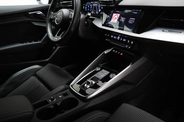 Audi A3 SPORTBACK 45 TFSI e S edition Competition | HALF LEDER | STOELVERWARMING | ACC | KEYLESS | 18"