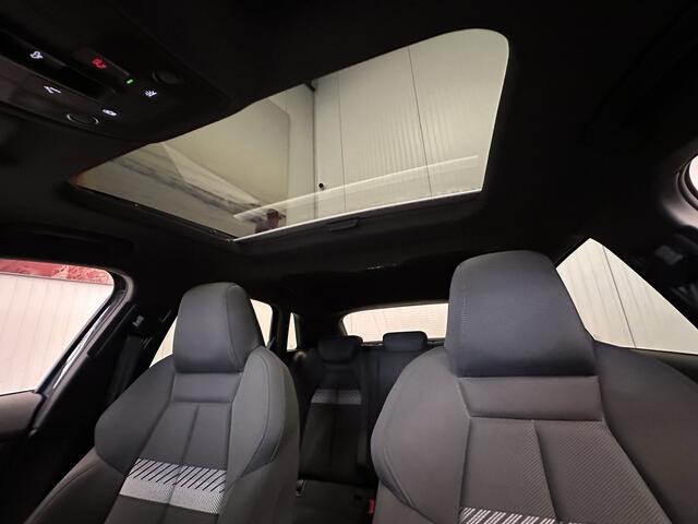 Audi A3 SPORTBACK 40 TFSI PHEV EDITION PANORAMADAK VIRTUAL COCKPIT HEAD UP DISPLAY LMV 18 INCH ZEER MOOI !! NIEUW BINNEN