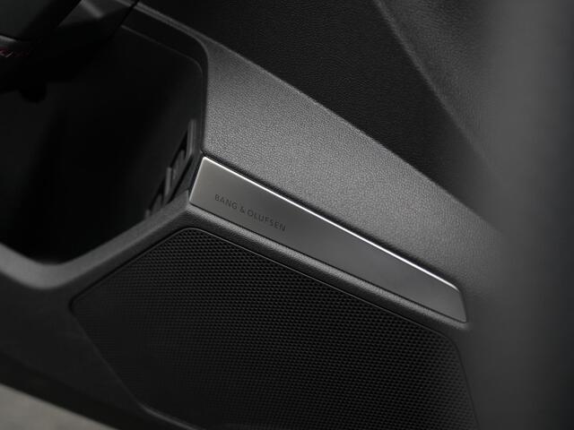 Audi A3 SPORTBACK 45 TFSI e 245 pk S edition Competition / S-Line | Panoramadak | Fijnnappa leder | Matrix LED | Bang & Olufsen | Adaptive Cruise