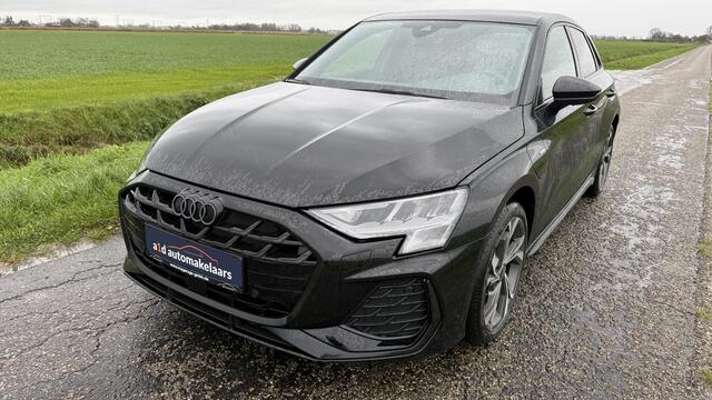 Audi A3 SPORTBACK 45 TFSI e plug in hybride S line, 200 KW/272 PK(!) DEMO S Line, Comfort pakket, Automaat, 18", Panorama, Clima, Black pareleffect