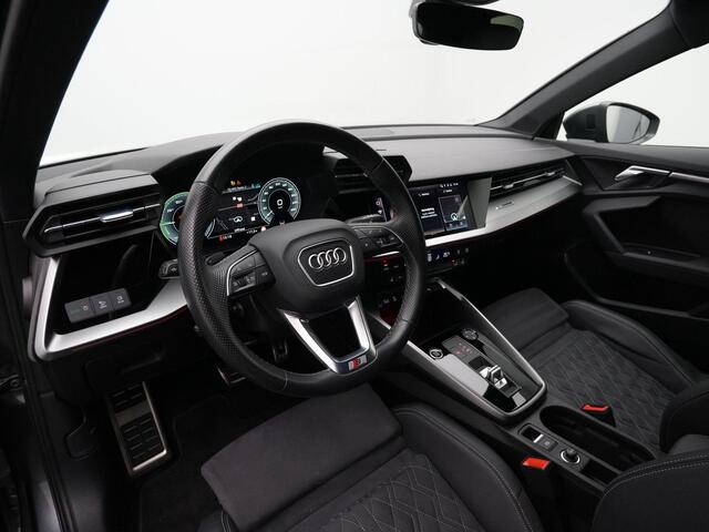 Audi A3 SPORTBACK 45 TFSI e 245 pk S-tronic S edition Competition / S-Line | Leder/alcantara | Bang & Olufsen | Achteruitrijcamera | Stoelverwarming