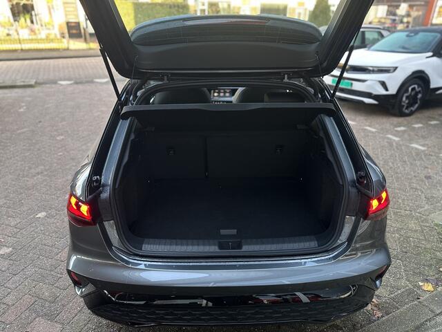 Audi A3 SPORTBACK 35 TFSI S edition 3x S / Pano / Sonos / Stoel verwarming