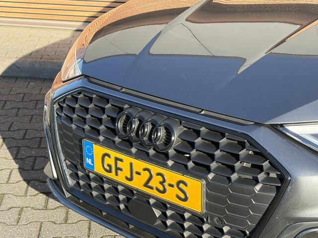 Audi A3 SPORTBACK 40 TFSI e S-Line Panodak / Adapt. Cruise / Elektrische Klep / 19 Inch / Carplay