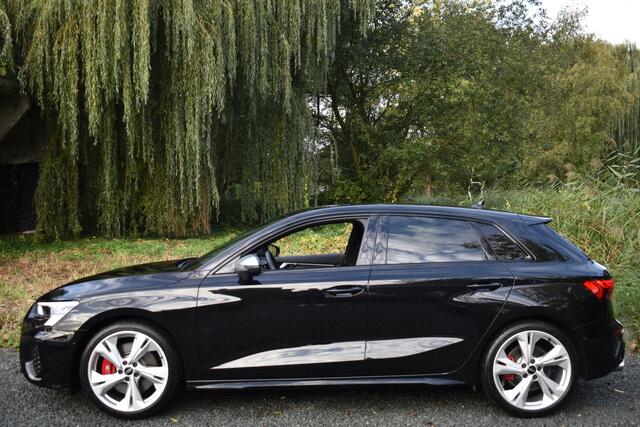 Audi A3 SPORTBACK 2.0 TFSI S3 QUATTRO 310PK S-TRON S3-SPORT CAMERA/LEDER/CARPLAY