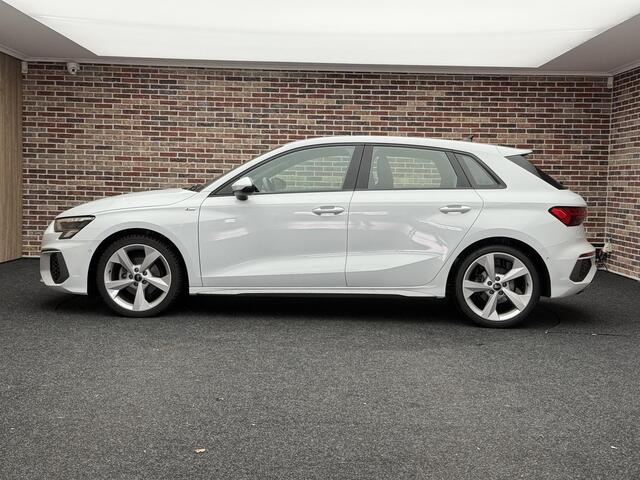 Audi A3 SPORTBACK 35 TFSI S-Line | Adaptieve cruise| Camera|