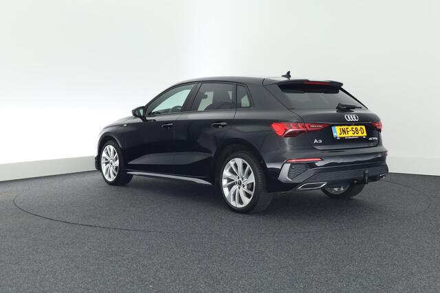 Audi A3 SPORTBACK 40 TFSI e 204pk 2x S-Line Trekhaak Camera Keyless Head-Up Stoelverwarming Virtual Cockpit Navigatie