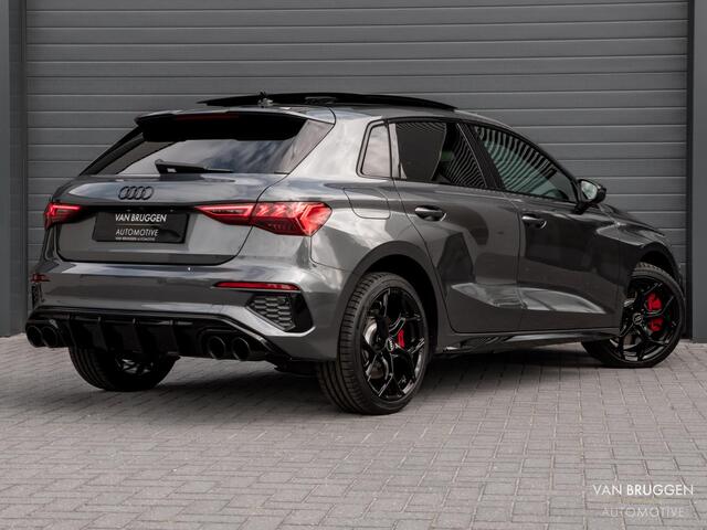 Audi A3 SPORTBACK 45 TFSI E S-Line Pano RS-Stoelen Sfeer Camera ACC