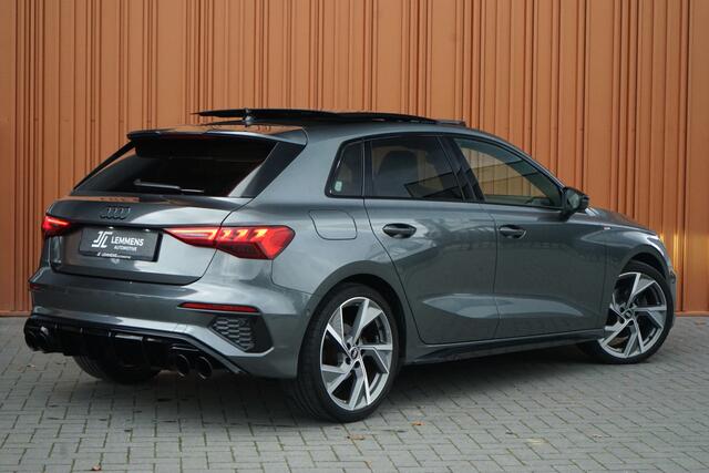 Audi A3 SPORTBACK 35 TFSI S edition Panodak Matrix Carplay S-stoelen 19" Standkachel