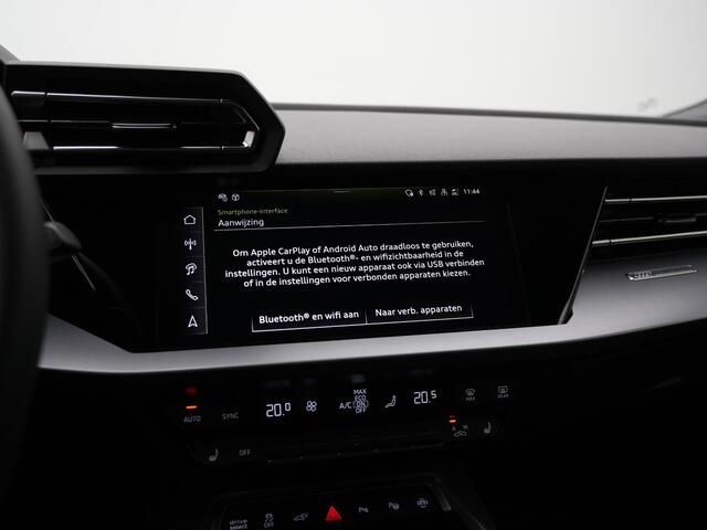 Audi A3 SPORTBACK 40 TFSI e 204 pk S-tronic Advanced edition | Stoelverwarming | Navigatie | Parkeersensoren voor/achter