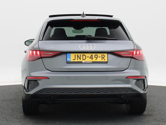 Audi A3 SPORTBACK 45 TFSi e 245 Pk Automaat S-Line | Panoramadak | Full LED | B&O Audio | Leder | Adaptive Cruise | Stoelverwarming | Navigatie | Camera | 17 Inch | 63.543 Km!!