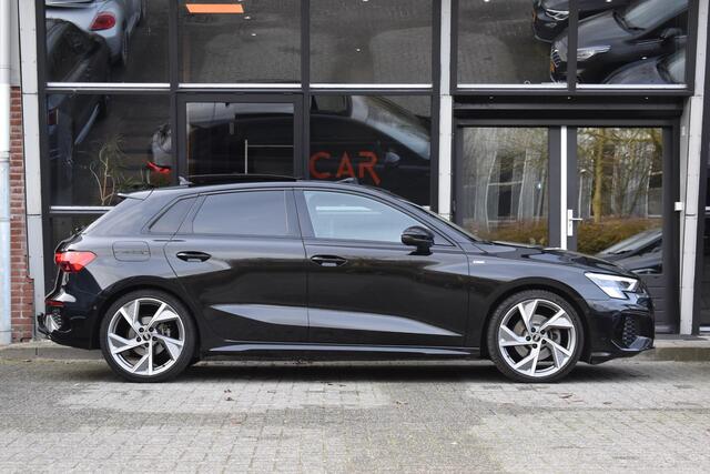 Audi A3 SPORTBACK 35 TFSI S edition Pano Kuip Lane B&O Trekhaak Leder