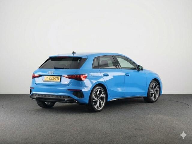Audi A3 SPORTBACK 35 TFSI S edition 150pk | Navigatie | Verwarmbare sportstoelen | Full Led koplampen | Alcantara bekleding