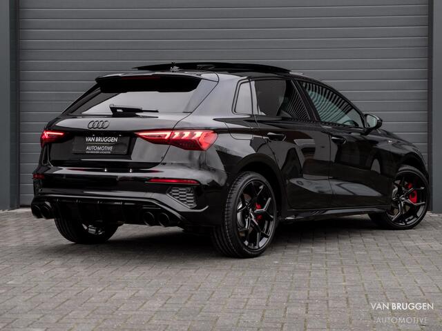 Audi A3 SPORTBACK 45 TFSI E S-Line Pano RS-Stoelen B&O Camera ACC