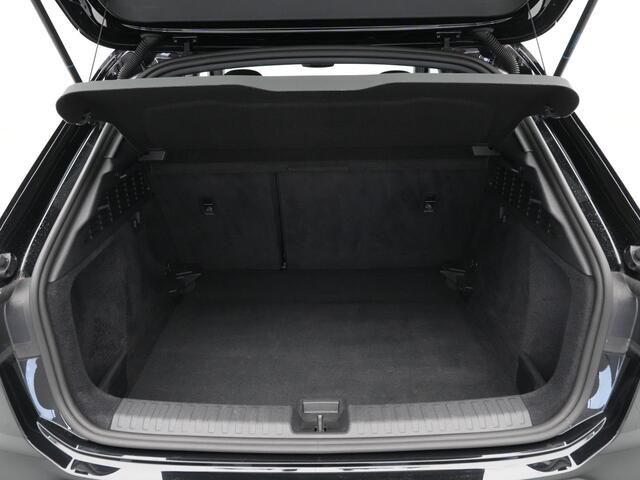 Audi A3 SPORTBACK 35 TFSI 150pk S-Line edition Navigatie Parkassist Stoelverwarming Clima Pdc 122