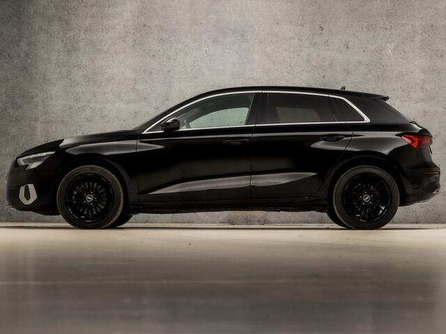 Audi A3 SPORTBACK 30 TFSI Sportline Automaat (APPLE CARPLAY, BLACK EDITION, GROOT NAVI, CLIMATE, GETINT GLAS, SPORTSTOELEN, CRUISE, MATRIX LED, PARKEERSENSOREN, NIEUWSTAAT)