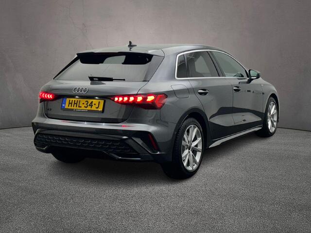 Audi A3 SPORTBACK 30 TFSI 110PK S edition | Led | Adaptive-Cruise | Achterruitrijcamera | Privacy-Glass | All-Season | Smartphone-Interface |