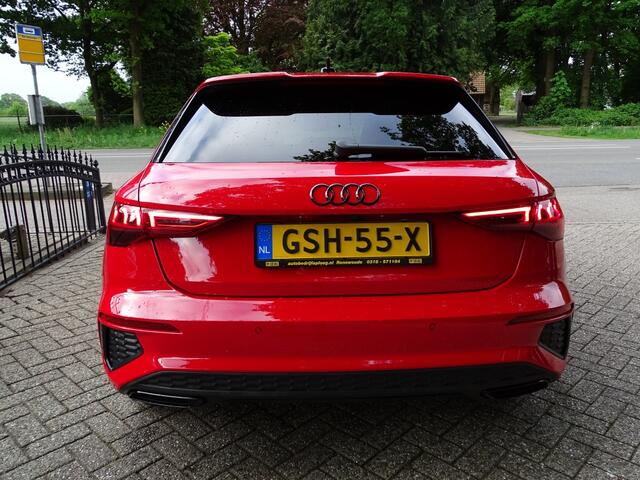 Audi A3 SPORTBACK 45 TFSI e S ed. Competition VOL OPTIES 1e eig