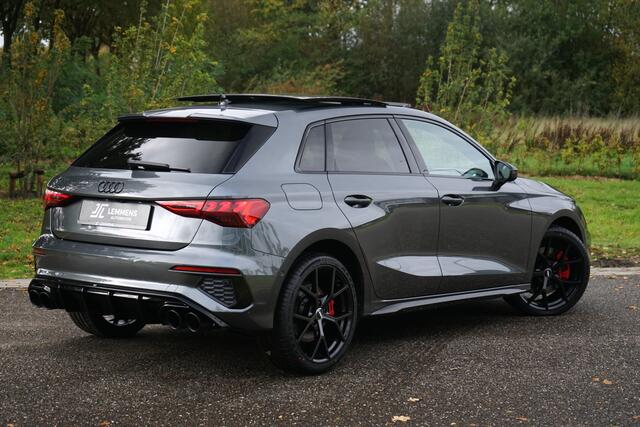 Audi A3 SPORTBACK 45 TFSI e S-line 245PK Panodak RS-Stoel Matrix Sfeerv. ACC Carplay