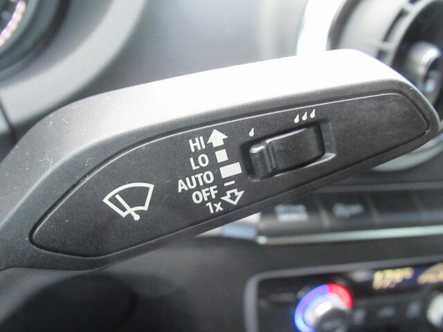 Audi A3 SPORTBACK 30 TFSI Sport S-Line Edition, Automaat / LED / Sportstoelen / Parkeersensoren / 18' Sportvelgen