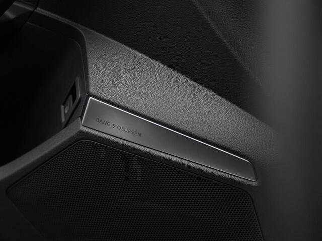 Audi A3 SPORTBACK 40 TFSI e 204 pk S-tronic S-Line | Leder | Bang & Olufsen | Adaptive Cruise | Navigatie