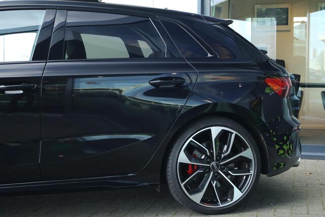Audi A3 SPORTBACK 2.0 TFSI S3 quattro / Panorama / Matrix / B&O