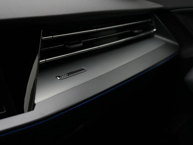 Audi A3 SPORTBACK 45 TFSI e 272 pk S-tronic S-Line | Sonos | Elektr. verstelbare stoel | Achteruitrijcamera | Stoelverwarming