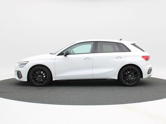Audi A3 SPORTBACK 35 TFSi S-Line 150 Pk Automaat | Virtual Cockpit | Adaptive Cruise | LED | Zwarte Hemel | CarPlay | 19 Inch | 93.140 Km!