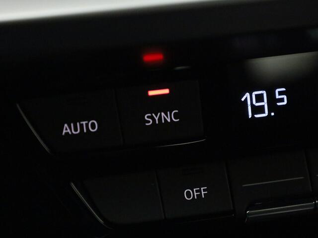 Audi A3 SPORTBACK 30 TFSI/110PK S edition · Navigatie · Parkeersensoren · Apple/Android Car Play ·