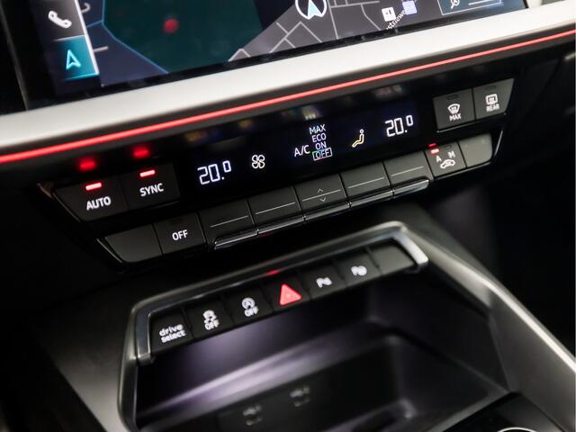 Audi A3 SPORTBACK 30 TFSI S-Line Sport Automaat (2X S-LINE, APPLE CARPLAY, MATRIX LED, GROOT NAVI, SFEERVERLICHTING, PLAT S-LINE SPORTSTUUR, GETINT GLAS, LEDER, LANE ASSIST, KEYLESS, NIEUWSTAAT)