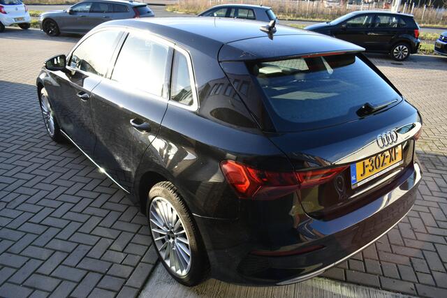 Audi A3 SPORTBACK 30 TDI Business edition