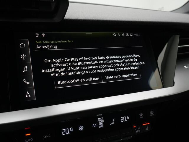 Audi A3 SPORTBACK 45 TFSI e 245 pk S-tronic S edition Competition / S-Line | LED koplampen | Trekhaak | Stoelverwarming | Sportstoelen | Standkachel | Remklauwen rood | 18 inch