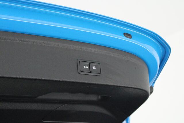 Audi A3 SPORTBACK 45 TFSI e 245pk S edition Competition B&O Audio Matrix-LED Stoelverwarming Elek. Stoelen Adaptive cruise Camera