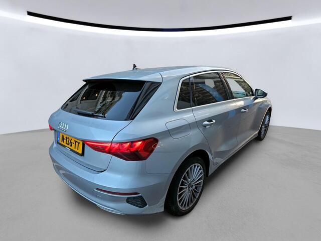 Audi A3 SPORTBACK 35 TFSI Advanced edition / Navigatie / Climatronic / Parkeersensoren / 17'' LMV