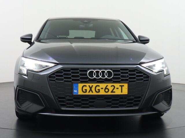 Audi A3 SPORTBACK 40 TFSI e Edition | PLUG-IN Hybride 204 PK | Stoelverwarming | Drive Select | Navi | Apple CarPlay | Adaptive Cruise | Rijklaar geleverd met 12 mnd BOVAG garantie
