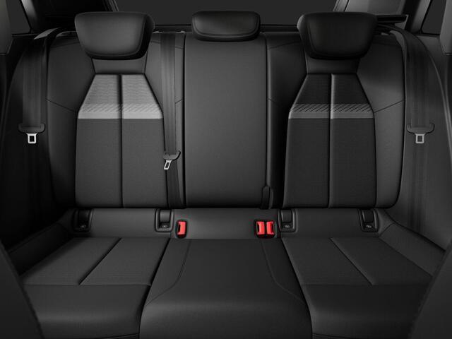 Audi A3 SPORTBACK 45 TFSI e S edition Competition | 272 PK | SoH 97% | Trekhaak | Head-up display | Adaptive cruise control | Sonos premium sound | S line | Navigatiesysteem |