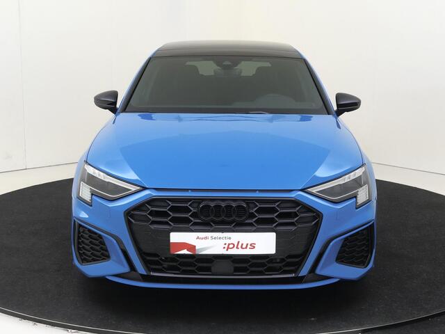 Audi A3 SPORTBACK 45 TFSI e S edition Competition | SoH 97% | Panoramadak | Achteruitrijcamera | LED matrix verlichting | Audi virtual cockpit | Keyless | Navigatie Plus | Cruise Control | Stoelverwarming |