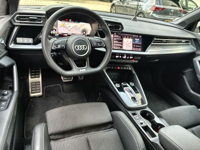 Audi A3 SPORTBACK 40 TFSIe 204pk S-tronic S edition · Camera · Apple/Android Car Play · Navigatie · Stoelverwarming · Zwart optiek · P-Sensoren · 17'' Inch · Garantie t/m 12-06-2029 of 100.000km