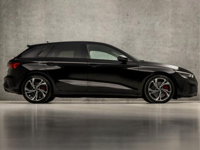 Audi A3 SPORTBACK 45 TFSI e S-Line Competition 245Pk Automaat (APPLE CARPLAY, GROOT NAVI, HEAD-UP DISPLAY, ELEK SPORTSTOELEN, STOELVERWARMING, ADAPTIVE CRUISE, LED, GETINT GLAS, NIEUWSTAAT)